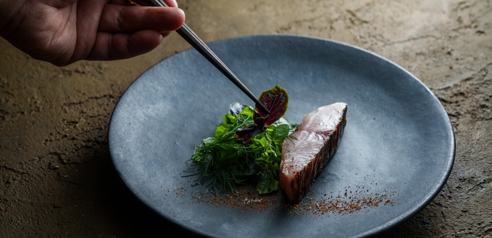 京都 神宮丸田町の大人の隠れ家レストラン ASSEMBLAGES KAKIMOTO