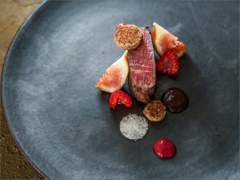 京都 神宮丸田町の大人の隠れ家レストラン ASSEMBLAGES KAKIMOTO