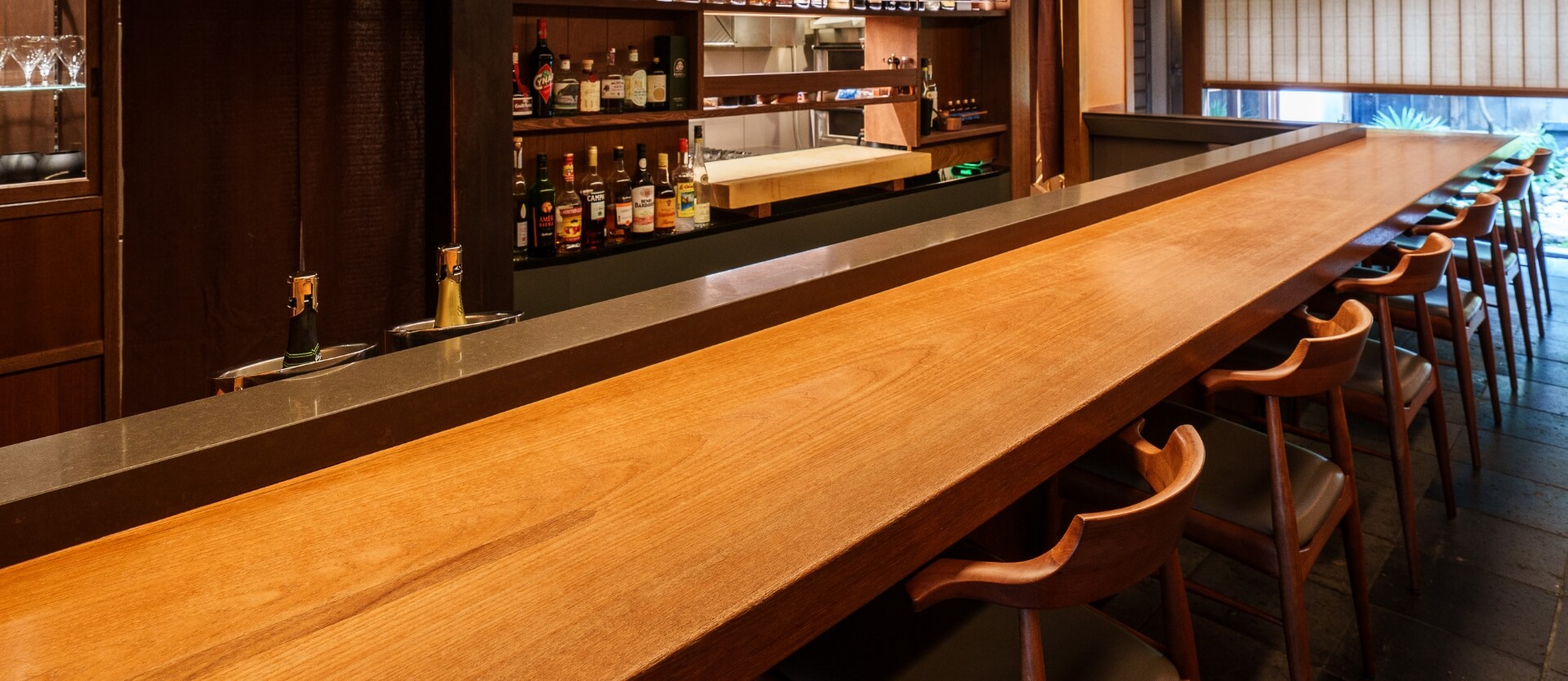 京都 神宮丸田町にあるイノベーティブなお菓子と料理のお店