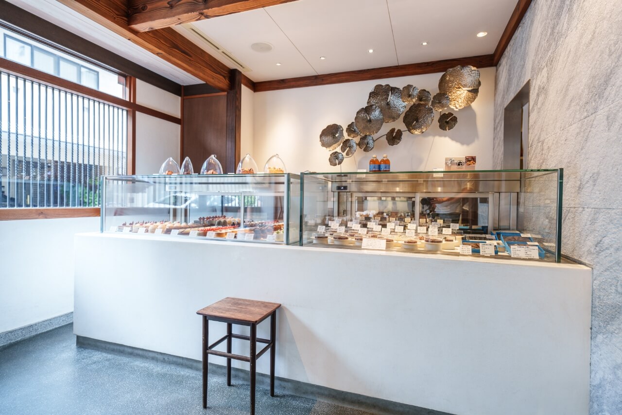 大人の隠れ家で、美味の新境地を知る至福の体験を